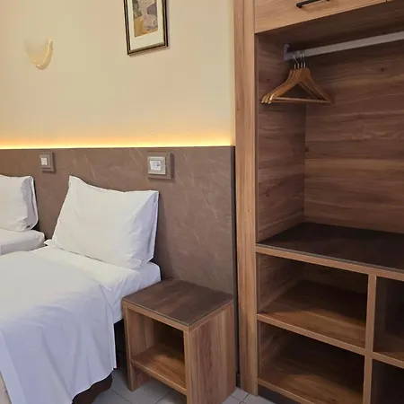 罗漫诺酒店 3* 都灵